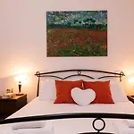 De Angeli - 2 Bedroom Apartment