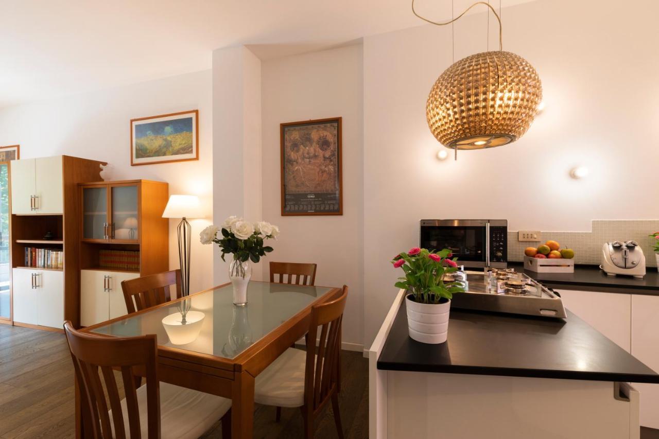 Appartement De Angeli - 2 Bedroom Milan